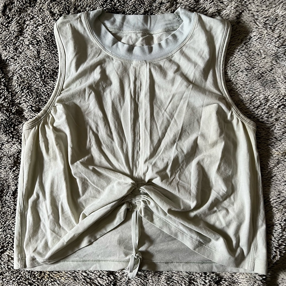 Lululemon Front scrunch